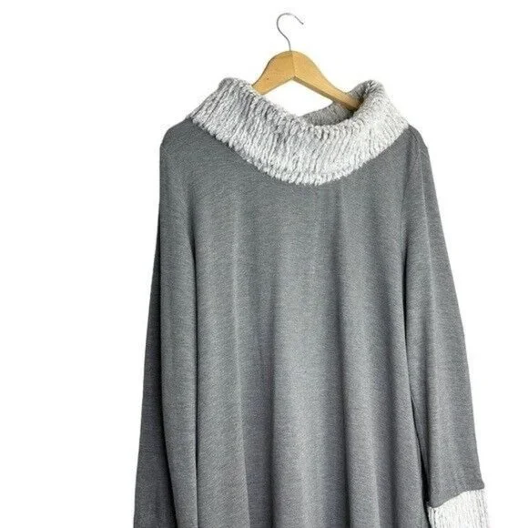 Cato Womens Size XL Gray Long Sleeve Top Off White Faux Fur Cowl Neck & Wrist - Picture 3 of 10